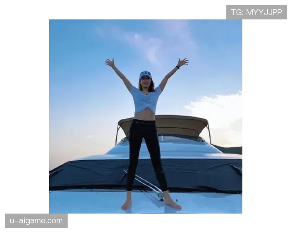 瑞安·洛赫特又在泳池边摆pose了，这自律人设是真绷得住还是纯靠滤镜？
